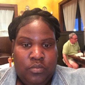 Meet your Posher, Tanisha